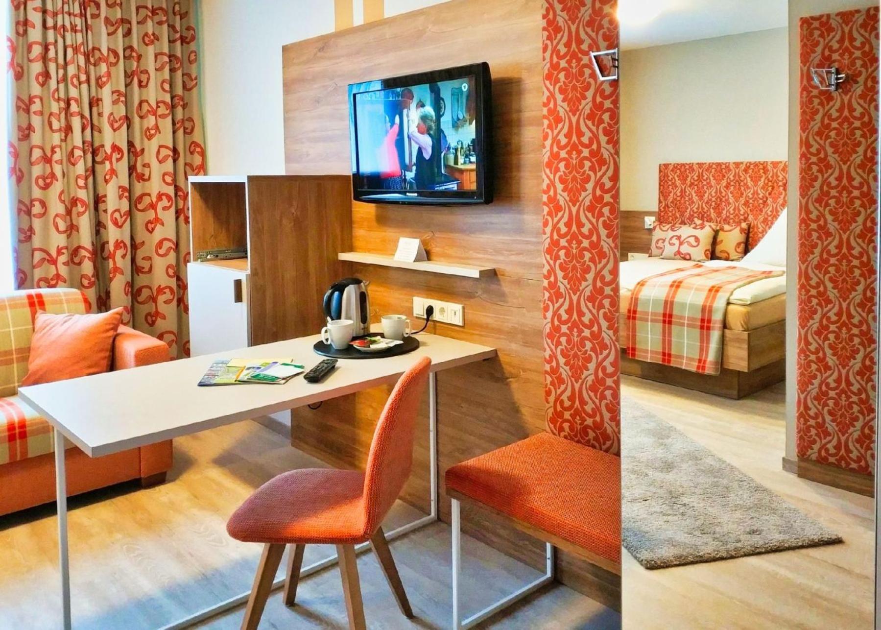 Hotel Maurer Saarwellingen エクステリア 写真