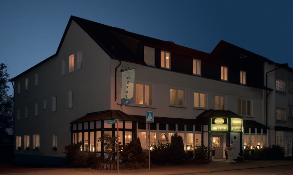 Hotel Maurer Saarwellingen エクステリア 写真