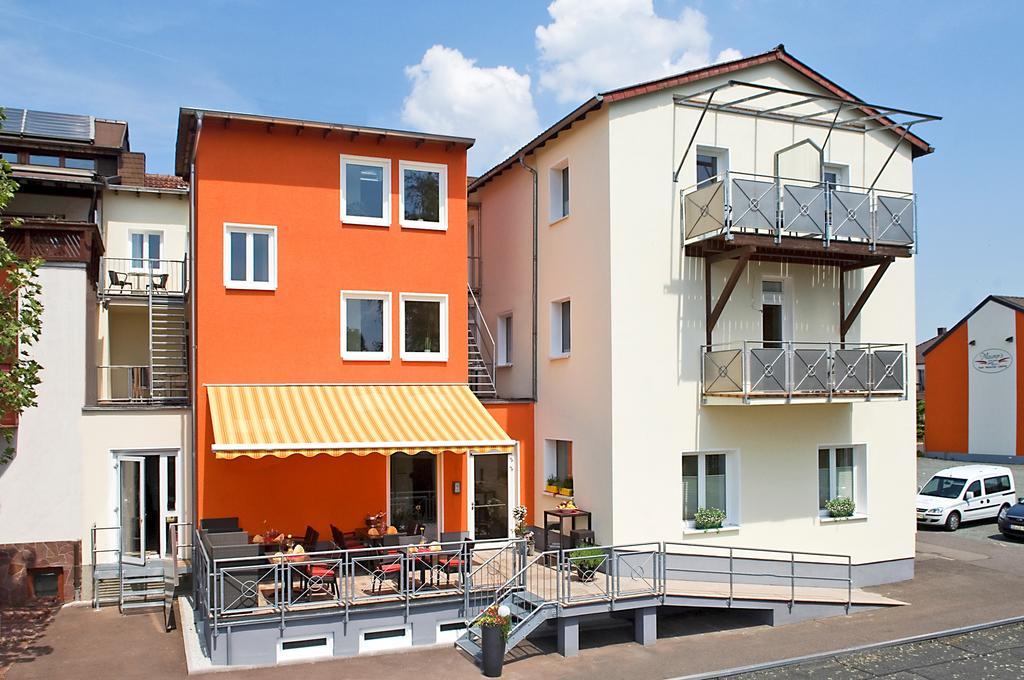 Hotel Maurer Saarwellingen エクステリア 写真