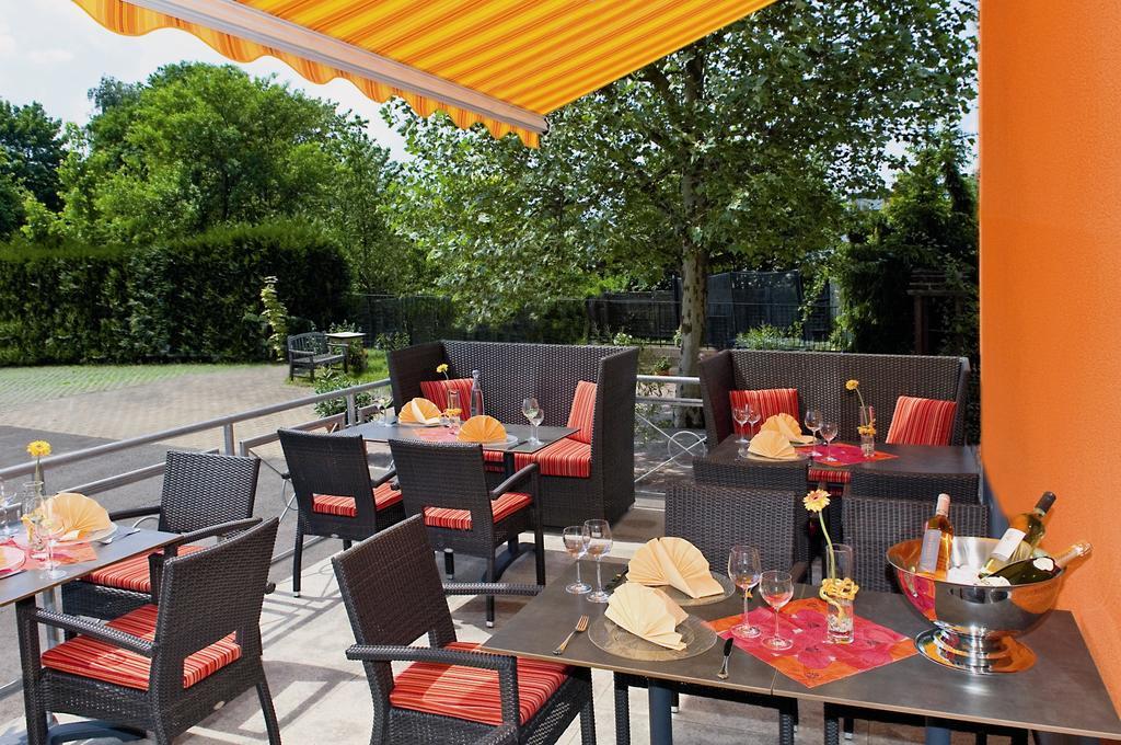 Hotel Maurer Saarwellingen エクステリア 写真