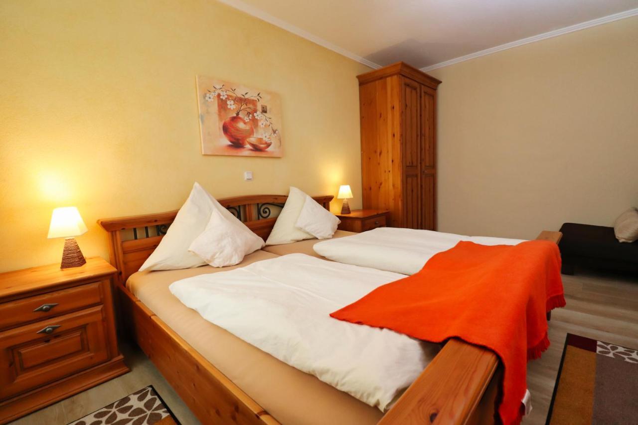 Hotel Maurer Saarwellingen エクステリア 写真