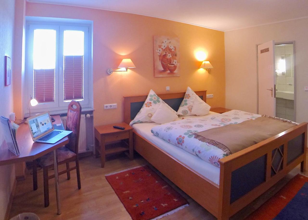 Hotel Maurer Saarwellingen エクステリア 写真