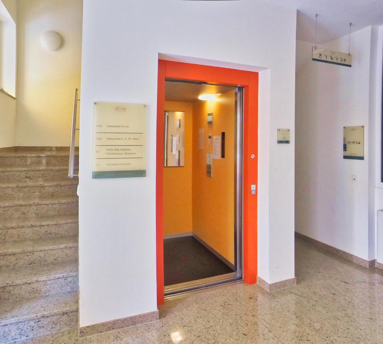 Hotel Maurer Saarwellingen エクステリア 写真
