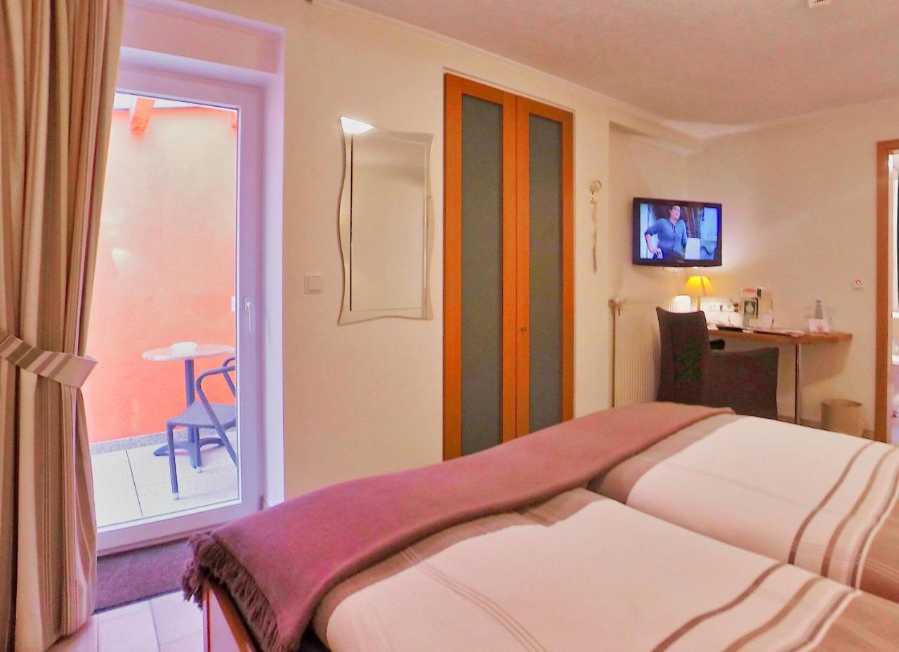 Hotel Maurer Saarwellingen エクステリア 写真