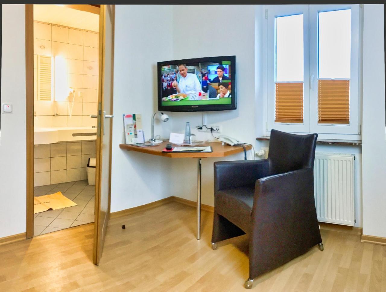 Hotel Maurer Saarwellingen エクステリア 写真